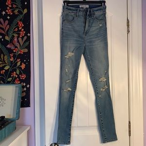 Abercrombie & Fitch Super Skinny Jeans